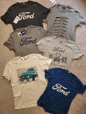 Ford Lovers Collectors Graphic Tee Bundle Small
